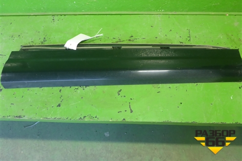 Накладка двери передней правой (4M0853960F) для Audi Q7 c 2015г (Ку 7)