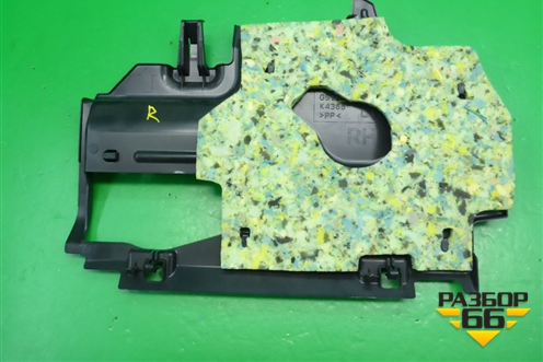 Накладка на торпедо (правая под бардачком) (GS1D64521) для Mazda Mazda 6 (GH) с 2007-2012г