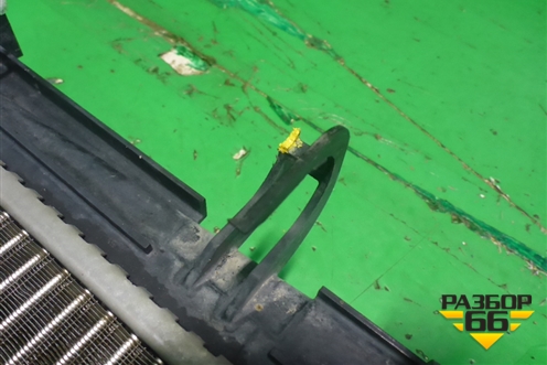 Радиатор охлаждения (214106179R) для Renault Logan II с 2012г (Логан)