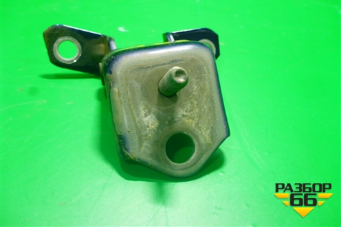 Петля двери задней правой верхняя для Mazda Mazda 3 (BK) с 2003-2009г 