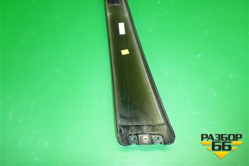 Накладка стойки (центральной левой) (7L6853317D) для Volkswagen Touareg c 2002-2010г (Туарег)