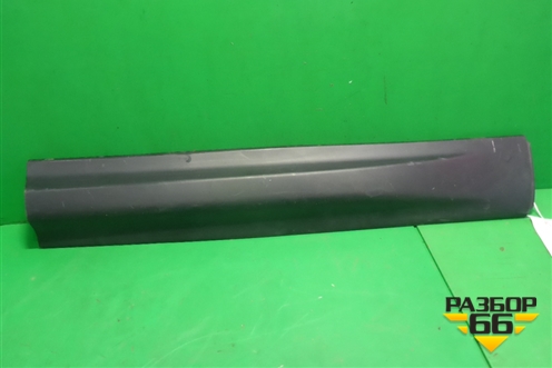 Накладка двери передней правой (DK6221064AD) для Land Rover Range Rover Sport с 2013-2022г (Спорт)