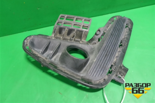 Накладка ПТФ левая (не под ДХО) (86523H0000) для Kia Rio с 2017г (Рио 4)