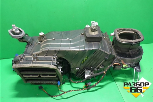 Корпус отопителя (без моторчика) для Volkswagen Touareg c 2002-2010г (Туарег)