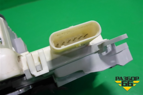 Замок двери передней правой (8J1837016E) для Audi A6 (C7) с 2011-2018г (А6)