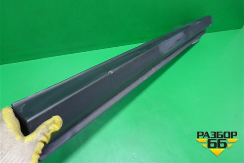 Накладка двери передней правой (7507148100) для Lexus RX 350 c 2015г (РХ)