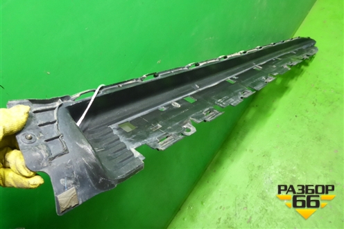 Накладка подножки правой (внутренняя часть) (5177960120) для Toyota Land Cruiser (200) с 2008г (Ленд Крузер)