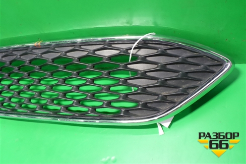 Решетка радиатора (после 2015г) (F1EB8200A) для Ford Focus 3 с 2011г (Фокус)