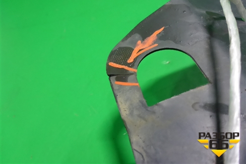 Накладка декоративная на переднюю панель (8U0807081B) для Audi Q3 с 2011-2018г (Ку 3)