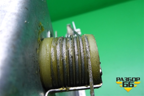 Стеклоподъёмник механический задний правый для Renault Duster I с 2010-2021г (Дастер)