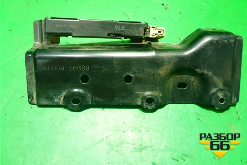 Антенна электрическая (8999760030) для Toyota Land Cruiser (200) с 2008г (Ленд Крузер)