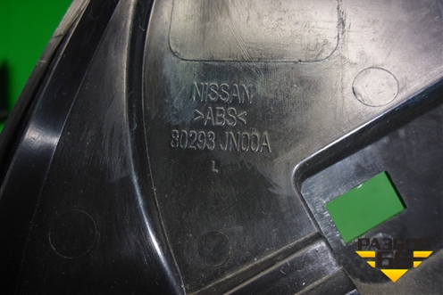 Накладка двери передней левой уголок (80293JN00A) для Nissan Teana (J32) с 2008-2013г (Теана)