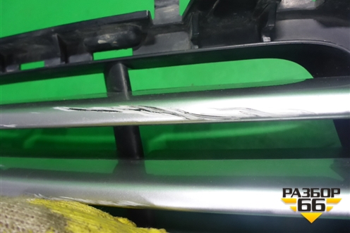 Решетка в передний бампер правая (CK5217F908AA) для Land Rover Range Rover 4 с 2013-2022г (Вог)