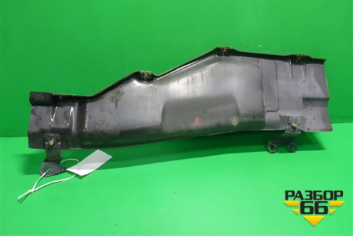 Пыльник двигателя боковой правый  (9425201723) для Mercedes Benz TRUCK Axor 2 с 2004г (Аксор)