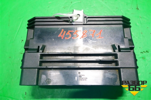 Кронштейн (электронного блока) (7L0927131D) для Volkswagen Touareg c 2002-2010г (Туарег)