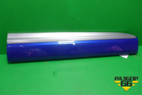 Накладка двери передней правой (4M0853960B) для Audi Q7 c 2015г (Ку 7)