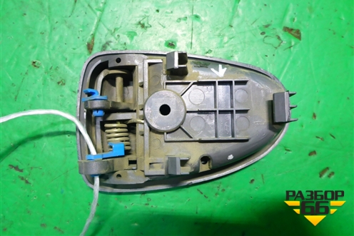 Ручка внутренняя двери задней правой (8682025000) для Hyundai Aсcent с 2000г (Акцент)