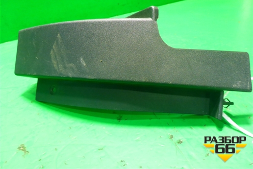 Накладка на торпедо (боковая правая) (2N11N044C61AA) для Ford Fusion с 2002г (Фьюжн)