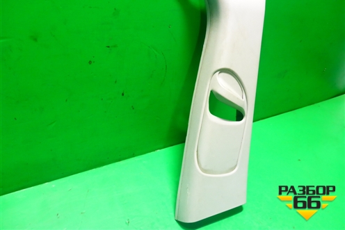 Обшивка стойки центральная верхняя правая (2N11N24582AMW) для Ford Fusion с 2002г (Фьюжн)