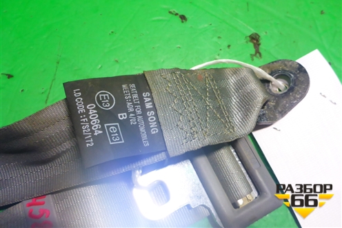 Ремень безопасности задний центральный для Hyundai Aсcent с 2000г (Акцент)