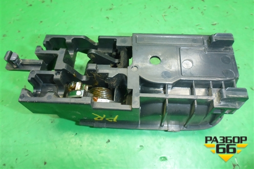 Ручка внутренняя двери передней правой для Toyota Corolla (E12) с 2001-2007г (Королла 120)