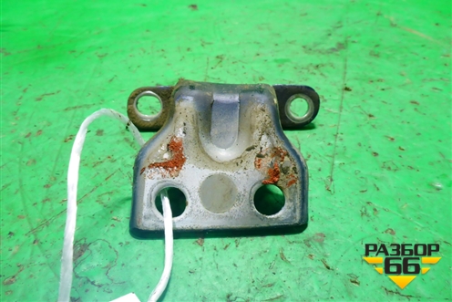 Петля двери задней левой верхняя (0K2AA73210A) для Kia Spectra с 2001г (Спектра)