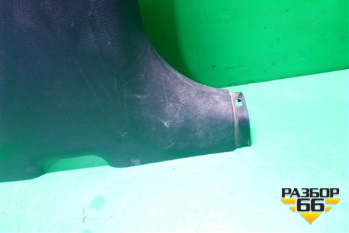 Обшивка стойки центральная нижняя правая (MR444208) для Mitsubishi Lancer-9  с 2003-2008г (Лансер)