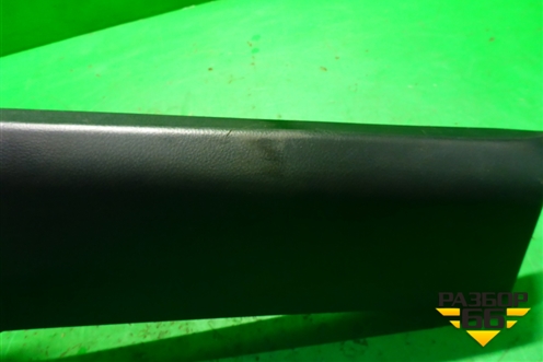 Обшивка стойки центральная нижняя правая (MR444208) для Mitsubishi Lancer-9  с 2003-2008г (Лансер)