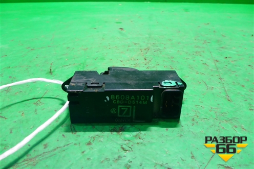 Кнопка стеклоподъёмника (задняя левая) (8608A101) для Mitsubishi Lancer-9  с 2003-2008г (Лансер)