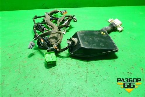 Проводка двери передней правой (8697909) для Volvo XC70 с 2000-2006г (ХС70)