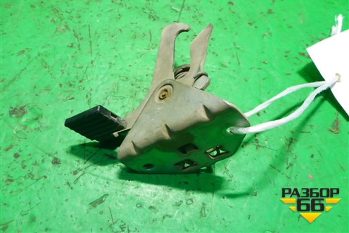 Крюк замка капота для Volvo XC70 с 2000-2006г (ХС70)