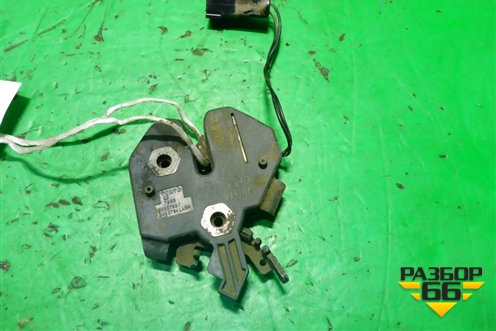 Замок капота (левый) для Volvo XC70 с 2000-2006г (ХС70)