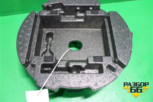 Ящик инструментальный в багажник (центральный) (EH4568802) для Mazda CX 7 с 2006-2012г (СХ7)