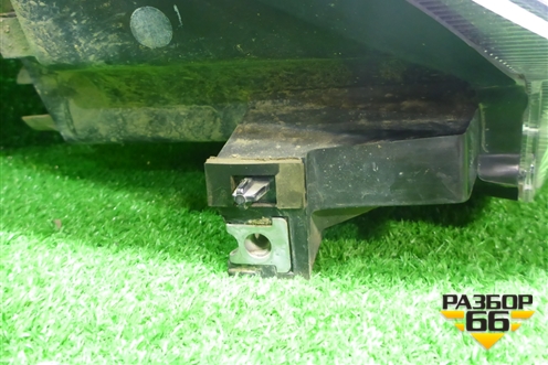 Фара правая (до 2014г ксенон без блока и лампы) (260101LB1B) для Nissan Patrol (Y62) с 2010г (Патрол)