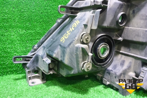 Фара правая (до 2014г ксенон без блока и лампы) (260101LB1B) для Nissan Patrol (Y62) с 2010г (Патрол)