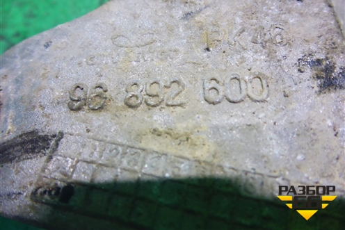 Кронштейн генератора (1.4л F14D3 верхний) (96892600) для Chevrolet Lacetti с 2003г (Лачетти)