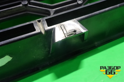 Решетка радиатора (HY328200A) для Land Rover Discovery 5 с 2017г (Дискавери)