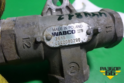 Клапан пневматический (4342080290) для Iveco EuroCargo III 2008г (ЕвроКарго)