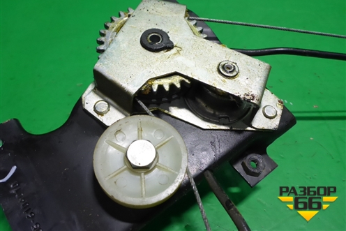 Стеклоподъёмник механический двери правой (532056104010) для Камаз  5320