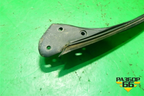 Уплотнитель на кузов правый для Mercedes Benz E-Klass C207 (купе) с 2009г (Е Купе)