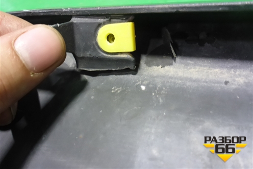 Накладка переднего бампера (4M0807733D) для Audi Q7 c 2015г (Ку 7)