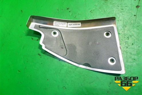 Накладка двери передней правой (A2077220228) для Mercedes Benz E-Klass C207 (купе) с 2009г (Е Купе)