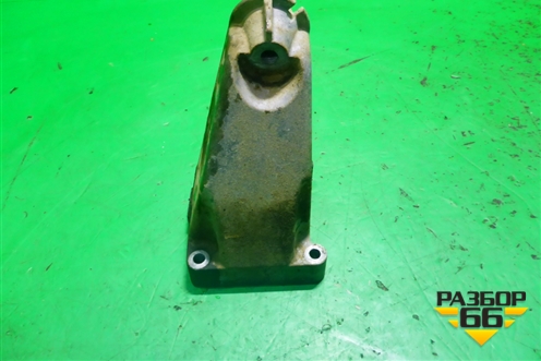 Кронштейн двигателя левый (A2712232304) для Mercedes Benz E-Klass C207 (купе) с 2009г (Е Купе)