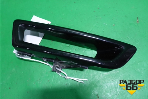 Накладка ПТФ правая (FK7215A298B) для Land Rover Discovery Sport с 2014г (Дискавери Спорт)