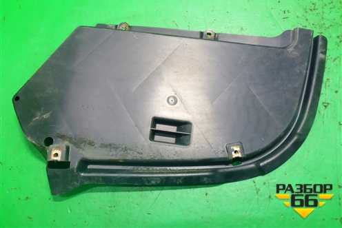 Пыльник заднего бампера правый (A2076100008) для Mercedes Benz E-Klass C207 (купе) с 2009г (Е Купе)