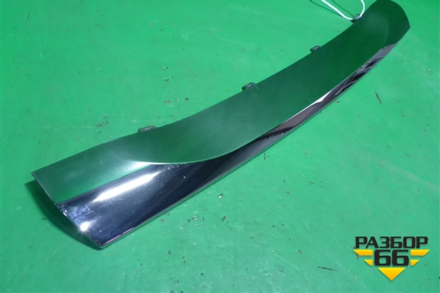 Накладка на решетку радиатора (нижняя) (531250K120) для Toyota Fortuner с 2016г (Фортунер)