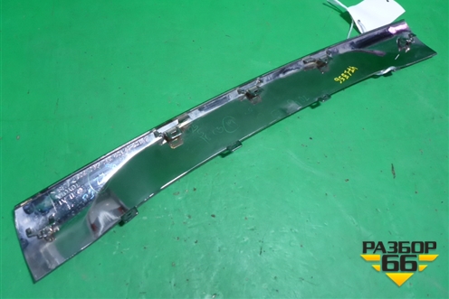 Накладка на решетку радиатора (нижняя) (531250K120) для Toyota Fortuner с 2016г (Фортунер)