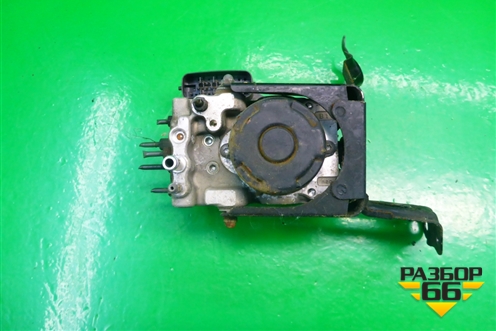 Блок ABS для Toyota Camry CV3 с 2001-2006г (Камри)