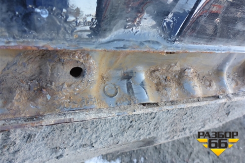 Порог со стойкой правый для Volvo XC90 с 2002-2015г (ХС90)