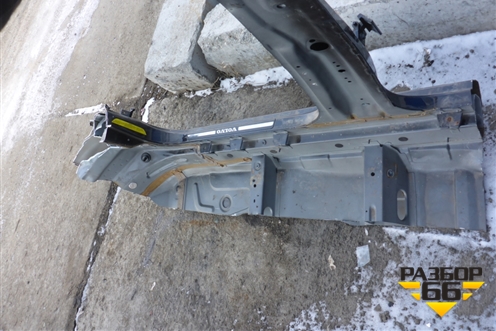 Порог со стойкой правый для Volvo XC90 с 2002-2015г (ХС90)